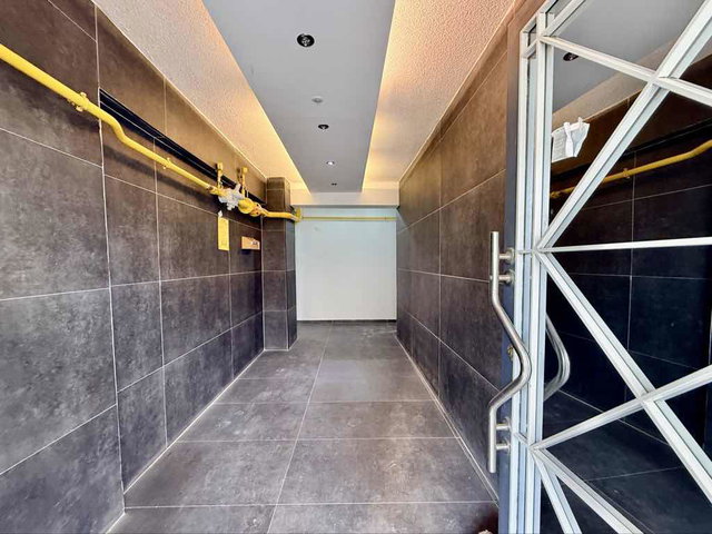 PELİTKÖY TRAMVAY DURAĞINA YAKIN KONUMDA EŞYASIZ 1+1 KİRALIK DAİRE