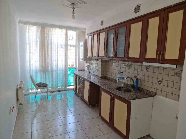 ESKİŞEHİR TEPEBAŞI’NDA 3+1 | 120 M² NET | BALKONLU | DOĞALGAZ KOMBİLİ | BOŞ KİRALIK DAİRE