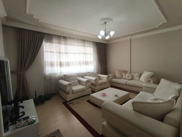 REMAX İLKE'DEN ŞEHİR MERKEZİ'NDE 3+1 EŞYALI KİRALIK DAİRE