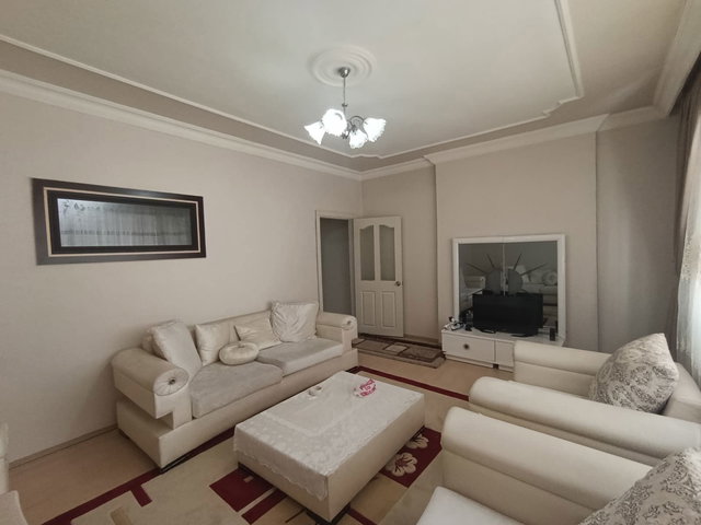REMAX İLKE'DEN ŞEHİR MERKEZİ'NDE 3+1 EŞYALI KİRALIK DAİRE