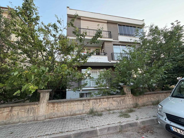 REMAX DEM'DEN MİMAR SİNAN MAH. GENİŞ 2+0 SATILIK DAİRE