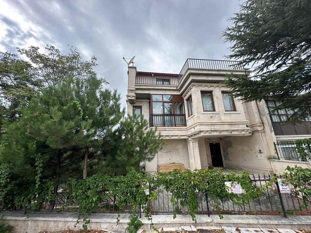 ÇAYYOLU KONUTKENTTE SATILIK 2+1 BAKIMLI BAHÇE KULLANIMLI DAİRE