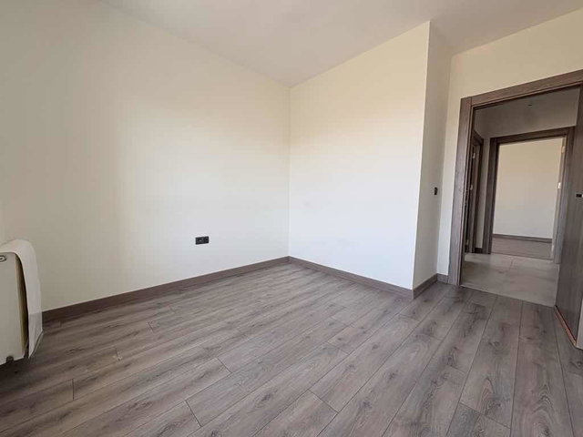 ÇORLU’DA SİTE İÇİNDE 2+1 | 2024 YAPIM | BALKONLU | MERKEZİ ISITMALI | BOŞ KİRALIK DAİRE