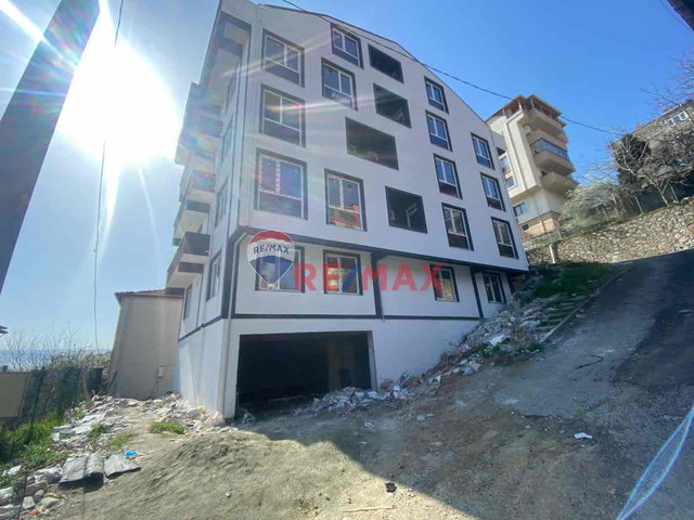 ERENLERDE SATILIK 2+1 ARAKAT