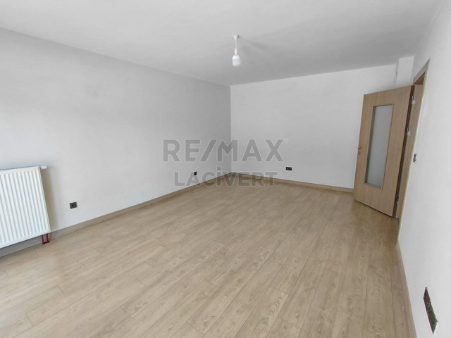 RE/MAX LACİVERT'TEN HİLALKENT'TE SATILIK 2+1 LÜKS DAİRE