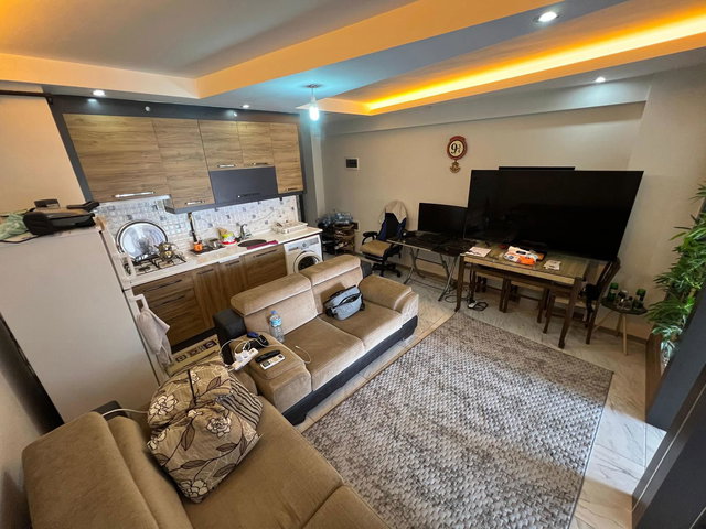 REMAX MODEL DEN ZÜBEYDE HANIM CADDESINDE 2+1 FULL EŞYALI KIRALIK APART