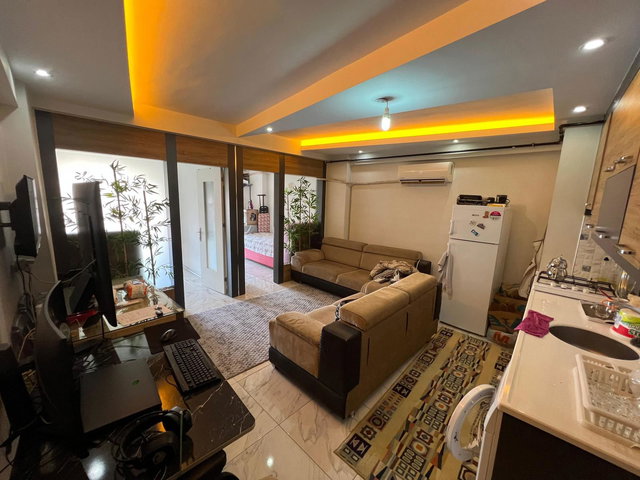 REMAX MODEL DEN ZÜBEYDE HANIM CADDESINDE 2+1 FULL EŞYALI KIRALIK APART
