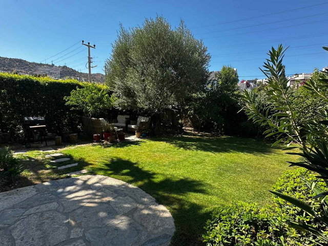 YAHŞİ GRAVILLA'DA 240 M² MÜSTAKİL BAHÇELİ EŞYALI 3+1 KİRALIK