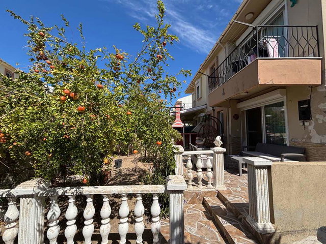 ALAÇATI PETEK EVLERİ’NDE 3+1, 230 M² BRÜT, GÜNEY-BATI CEPHELİ SATILIK VİLLA