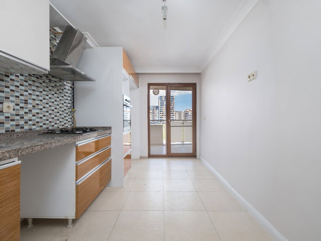 REMAX ADVANTAGE ARZU AKSARAY'DAN FORELIEVLER 3'TE KIRALIK 3+1 DAIRE