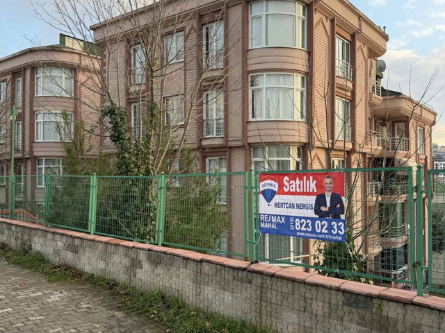 BÜYÜKÇEKMECE ATATÜRK MAH. SİTE İÇERİSİNDE 3+1 SATILIK DAİRE