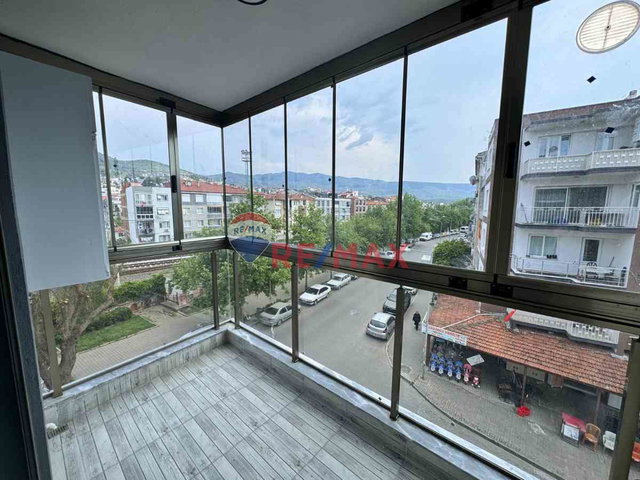 SELÇUK MERKEZDE  2+1 BAKIMLI YENİ DAİRE!
