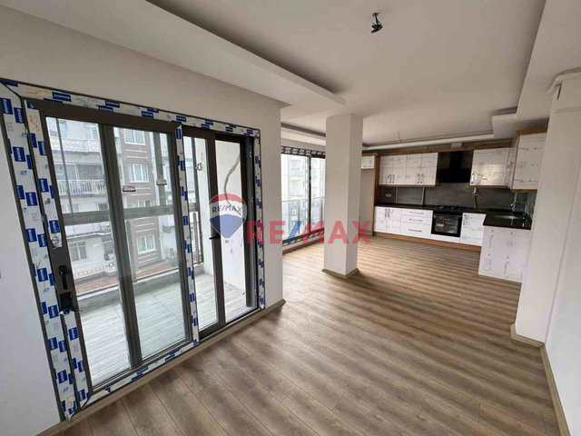 SELÇUK MERKEZDE  2+1 BAKIMLI YENİ DAİRE!