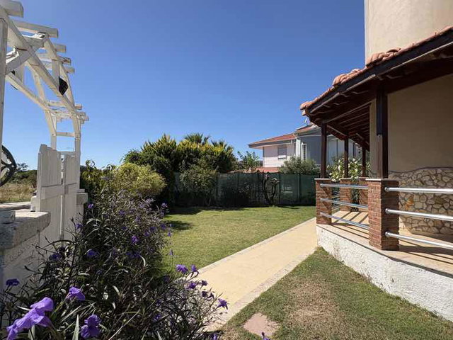ÇEŞME YALI MAHALLESİNDE KIŞ SEZONU KİRALIK  3+1 İKİZ VİLLA