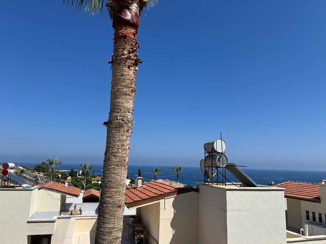 YAPRAKLI VİLLALARI SATILIK 4+1 TRİPLEKS 4 BALKON + TERASLI