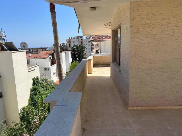 YAPRAKLI VİLLALARI SATILIK 4+1 TRİPLEKS 4 BALKON + TERASLI