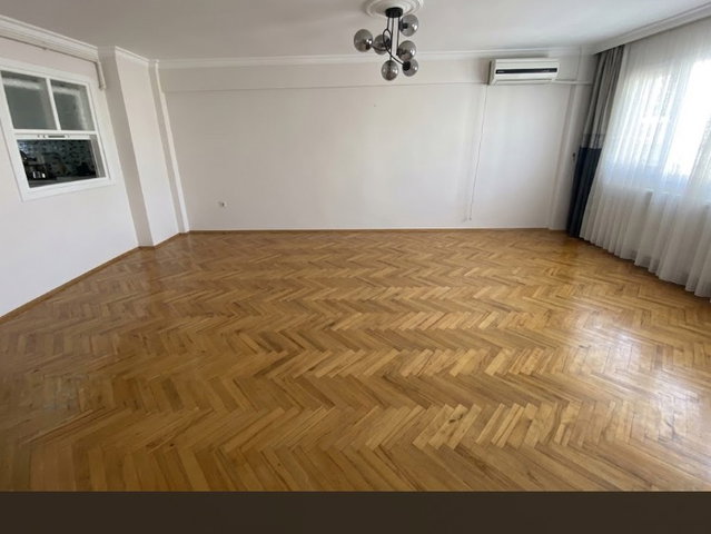 KARŞIYAKA BAHARİYE MAHALLESİNDE MASRAFSIZ GENİŞ 3+1 SATILIK DAİRE