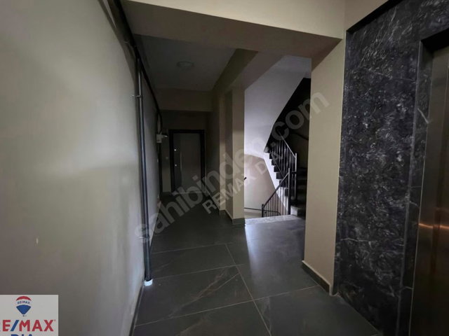 REMAX DIA'DAN MERKEZİ KONUMDA YATIRIMLIK 1+1 OFİS/DAİRE
