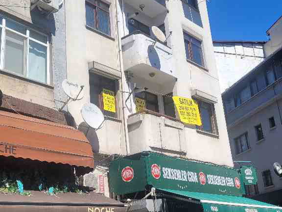 KADİKÖY OSMANAĞA DA KÖŞE BİNADA 3+1 AYDINLIK SATILIK DAİRE