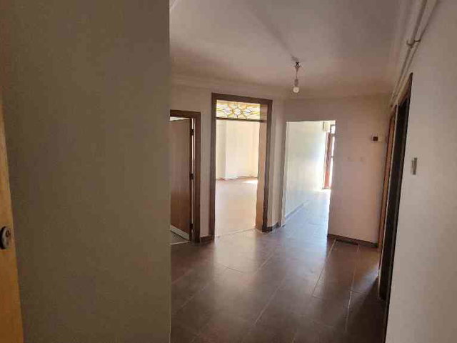 KADİKÖY OSMANAĞA DA KÖŞE BİNADA 3+1 AYDINLIK SATILIK DAİRE