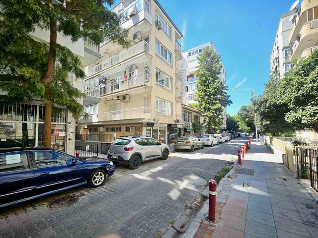 ALSANCAK MİMAR SİNAN’DA FUARA YAKIN, EŞYALI 3+1 KİRALIK DAİRE