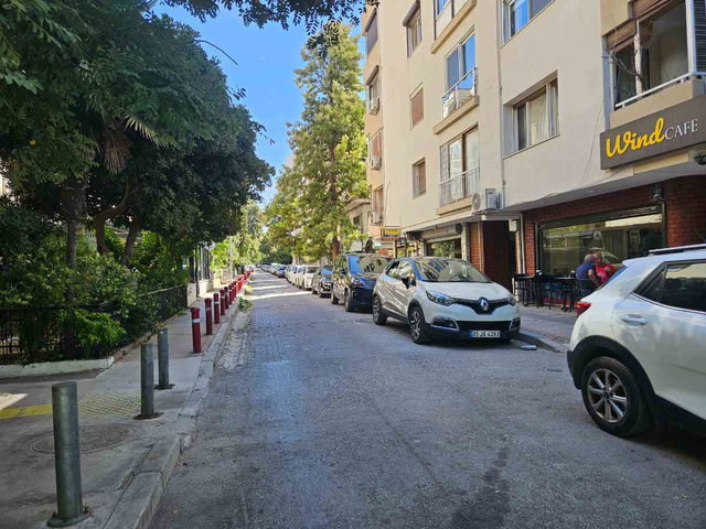 ALSANCAK MİMAR SİNAN’DA FUARA YAKIN, EŞYALI 3+1 KİRALIK DAİRE