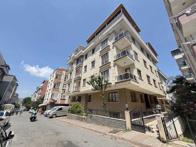 SANCAKTEPE SARIGAZİ İNÖNÜ MAHAL SATILIK 2+1 2. KAT METROYA 500M