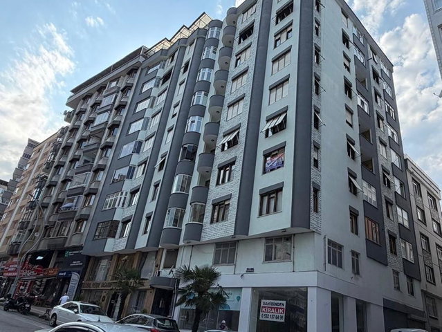İLKADIM LİSE CAD. ÜZERİNDE SATILIK 4+1 DAİRE