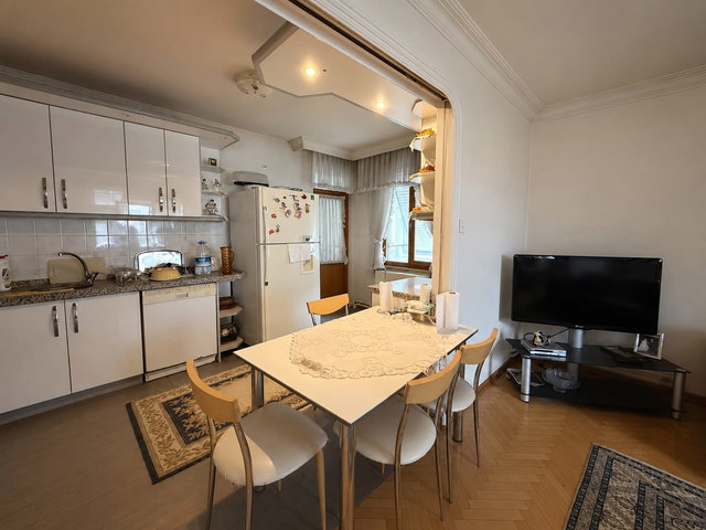 İLKADIM LİSE CAD. ÜZERİNDE SATILIK 4+1 DAİRE