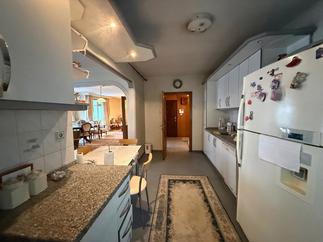 İLKADIM LİSE CAD. ÜZERİNDE SATILIK 4+1 DAİRE