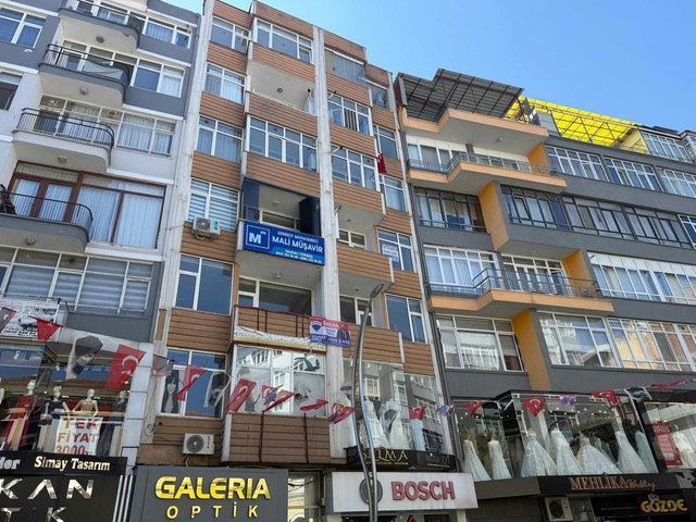 İLKADIM ÇİFTLİK C.ÜZERİNDE SATILIK DAİRE