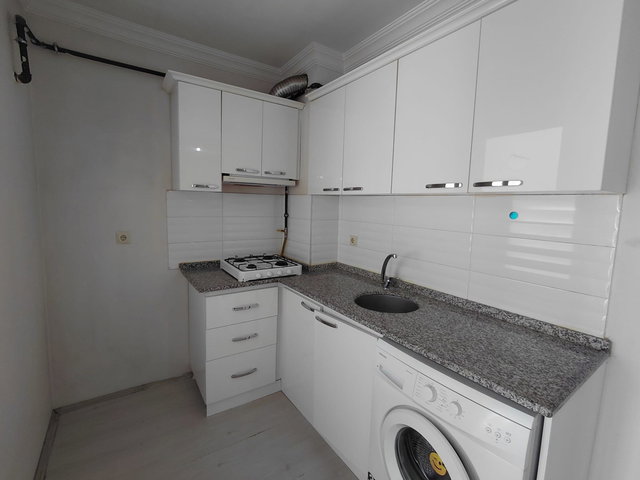 RE/MAX MOD'DAN GÜLLÜK MAH.'DE GENİŞ 1+1 KİRALIK DAİRE