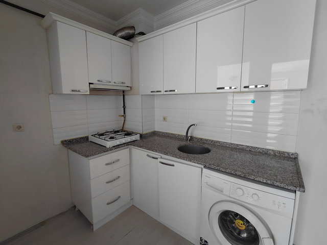 RE/MAX MOD'DAN GÜLLÜK MAH.'DE GENİŞ 1+1 KİRALIK DAİRE