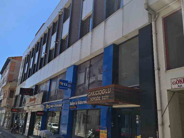 ÇARŞI MERKEZİNDE SATILIK 1+1 EŞYALI DAİRE