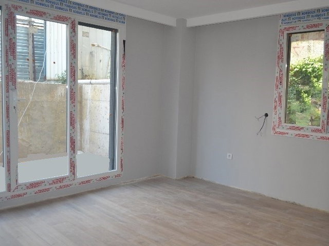CEVİZLİ BAĞDAT CADDESİNE 3. BİNADA BAHÇE KULLANIMLI 2+1 SATILIK YENİ DAİRE