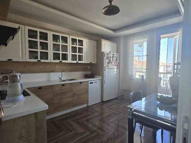 SELÇUKLU MH. SİTE İÇİNDE SATILIK 3+1,GÜNEY CEPHELİ FERAH DAİRE