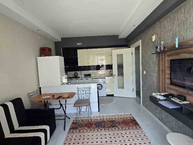 SELÇUKLU MAH. DEVLET HAS. ARKASINDA SATILIK EŞYALI 1+1 DAİRE