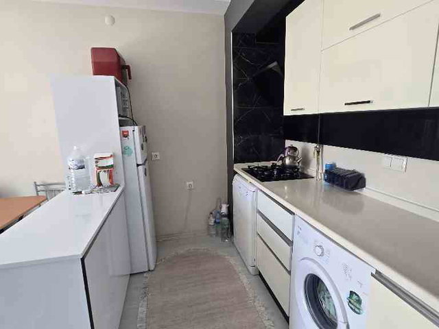 SELÇUKLU MAH. DEVLET HAS. ARKASINDA SATILIK EŞYALI 1+1 DAİRE