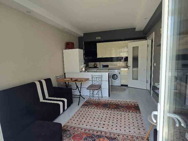 SELÇUKLU MAH. DEVLET HAS. ARKASINDA SATILIK EŞYALI 1+1 DAİRE
