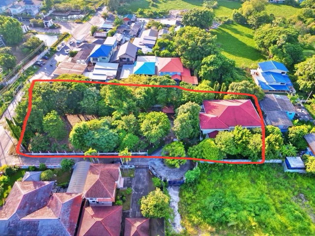TAYLAND'IN BAŞKENTİ BANGKOK'DA MUHTEŞEM MALIKANE GENİŞ ARAZİ 5+2