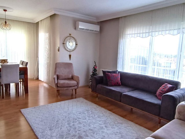 ŞILE ÇAVUŞ MAHALLESI'NDE KISMI DENIZ MANZARALI, GENIŞ TERASLI 3+2 DUBLEKS DAIRE
