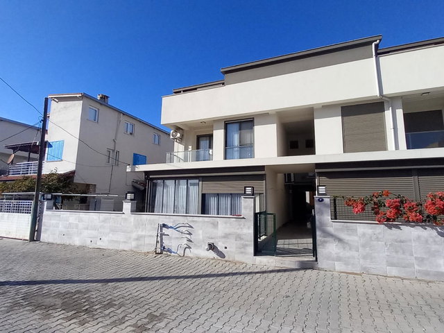 YENİŞAKRAN SAYFİYE MAH. DENİZE YAKIN  EŞYALI KİRALIK TRİPLEX VİLLA
