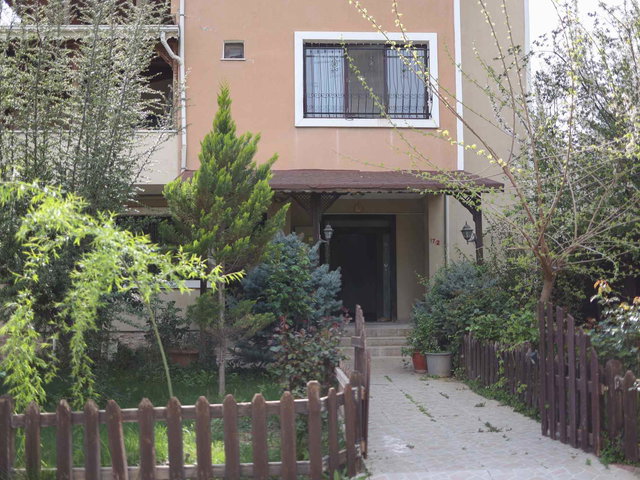 ADIYAMAN YENIMAHALLE KIRALIK 6+2 TRIPLEKS VILLA