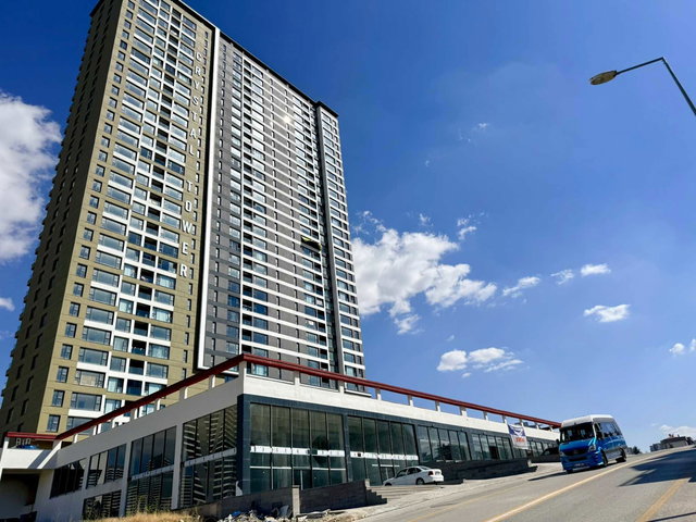 ÇANKAYA İLKER CRYSTAL TOWER’DA BATI CEPHE, ŞEHİR MANZARALI 2+1 BOŞ & EŞYASIZ