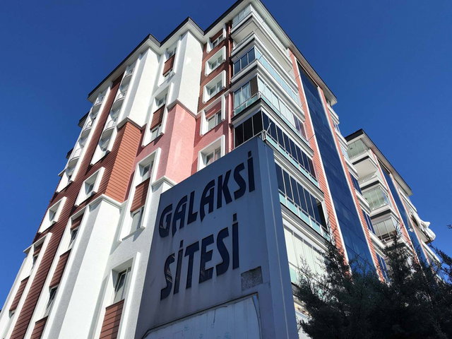 KARŞIYAKA GALAKSİ SİTESİ’NDE FULL EŞYALI KİRALIK 3+1
