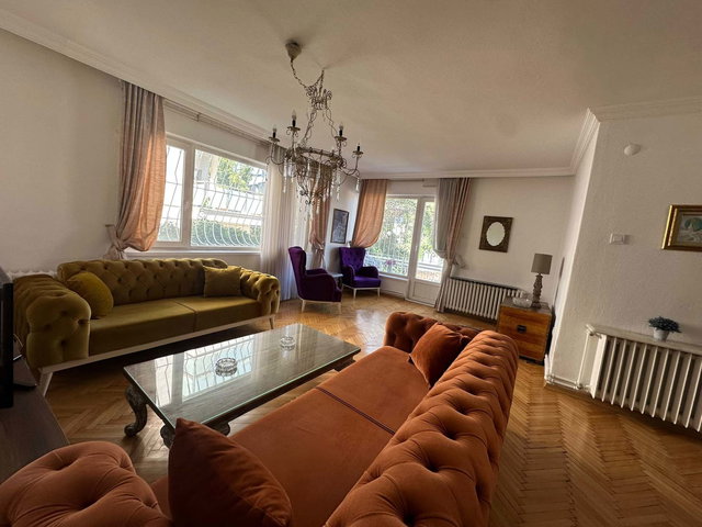 KAZIMÖZALP, HİRFANLI SOKAK'TA, 12OM2 KAT KONUMUNDA Y.GİRİŞ DAİRE
