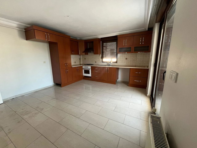 REMAX MIDE 'DEN ÇENGEL CAD. KIRALIK 3+1 DAIRE