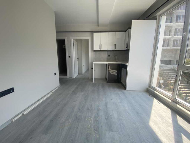 ATAKUM EDENEVLER MAHALLESİNDE TRAMVAYA ÇOK YAKIN SATILIK 1+1 DAİRE