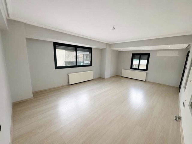 VENTO SİTESİNDE 130 M² HAVUZLU SPOR SALONLU 3+1