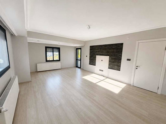 VENTO SİTESİNDE 130 M² HAVUZLU SPOR SALONLU 3+1